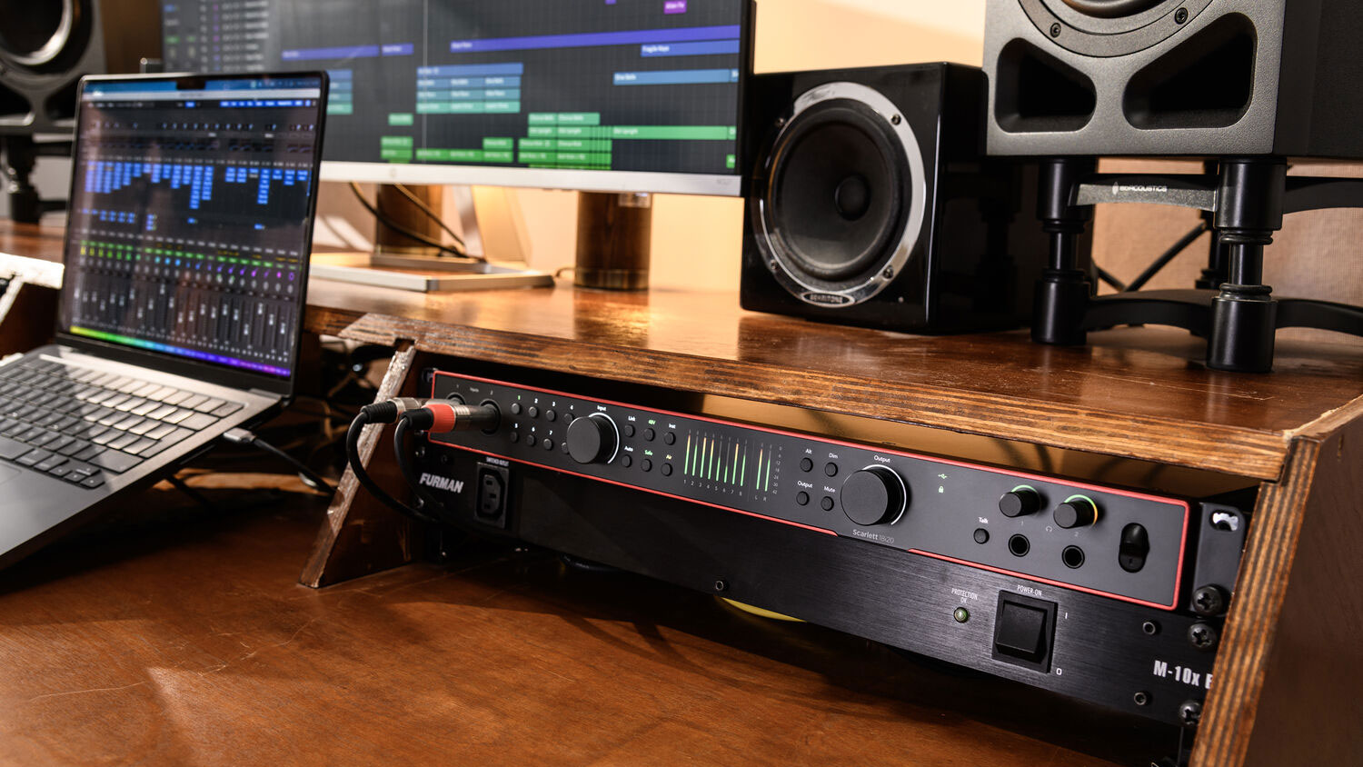 Focusrite Scarlett 18i20 USB-C Audio/MIDI Interface Focusrite Scarlett 18i20 USB-C Audio/MIDI Interface
